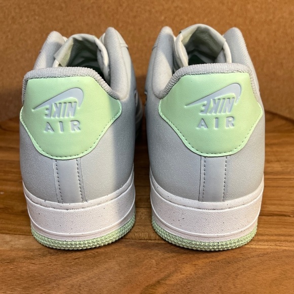 Nike
Air force 1
Next nature
Sea glass
SPECIAL EDITION
NWOT
Sold out on stock x - Picture 5 of 16